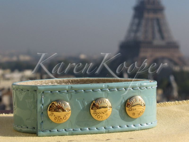 Louis Vuitton Monogram Vernis Bracelet Union Square Opening 2000