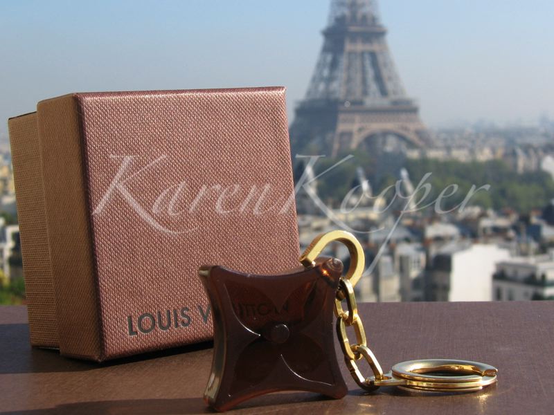Louis Vuitton Monogram Fleur Keychain