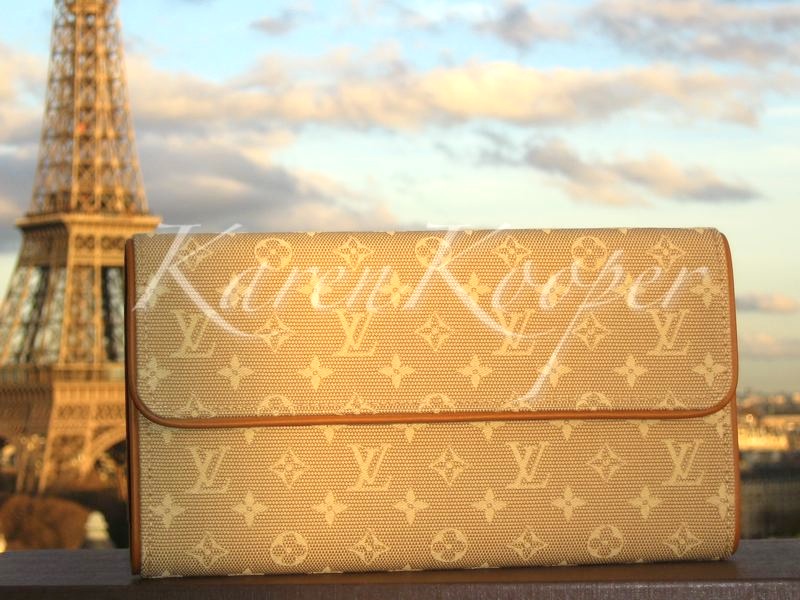 Louis Vuitton Monogram Mini Porte Tr&eacute;sor Internationle Beige TST