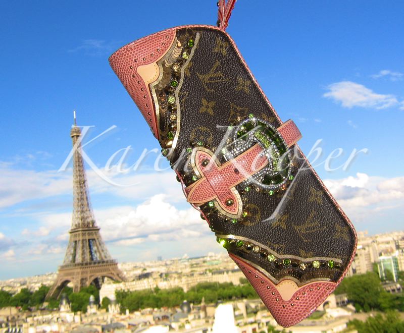 Louis Vuitton Sac Clutch Brode Rose 