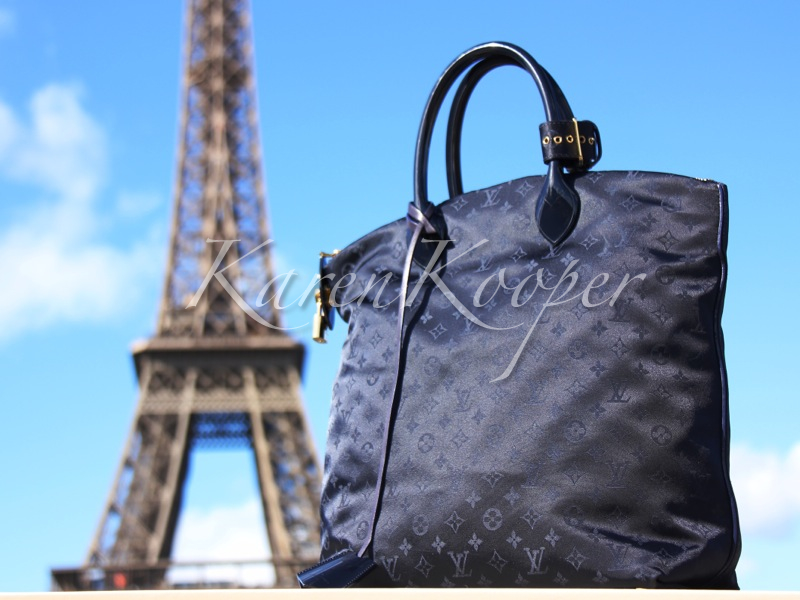 Louis Vuitton Monogram Desire Lockit Vertical MM Blue
